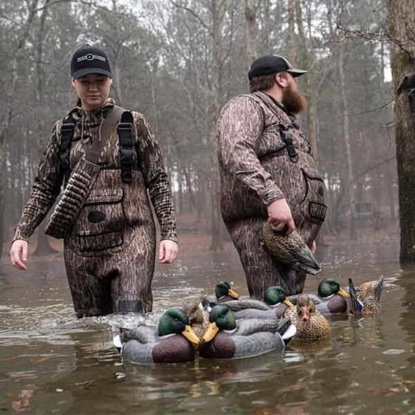 Extremely Realistic Floating Duck Decoys 6 Pack - Image 4